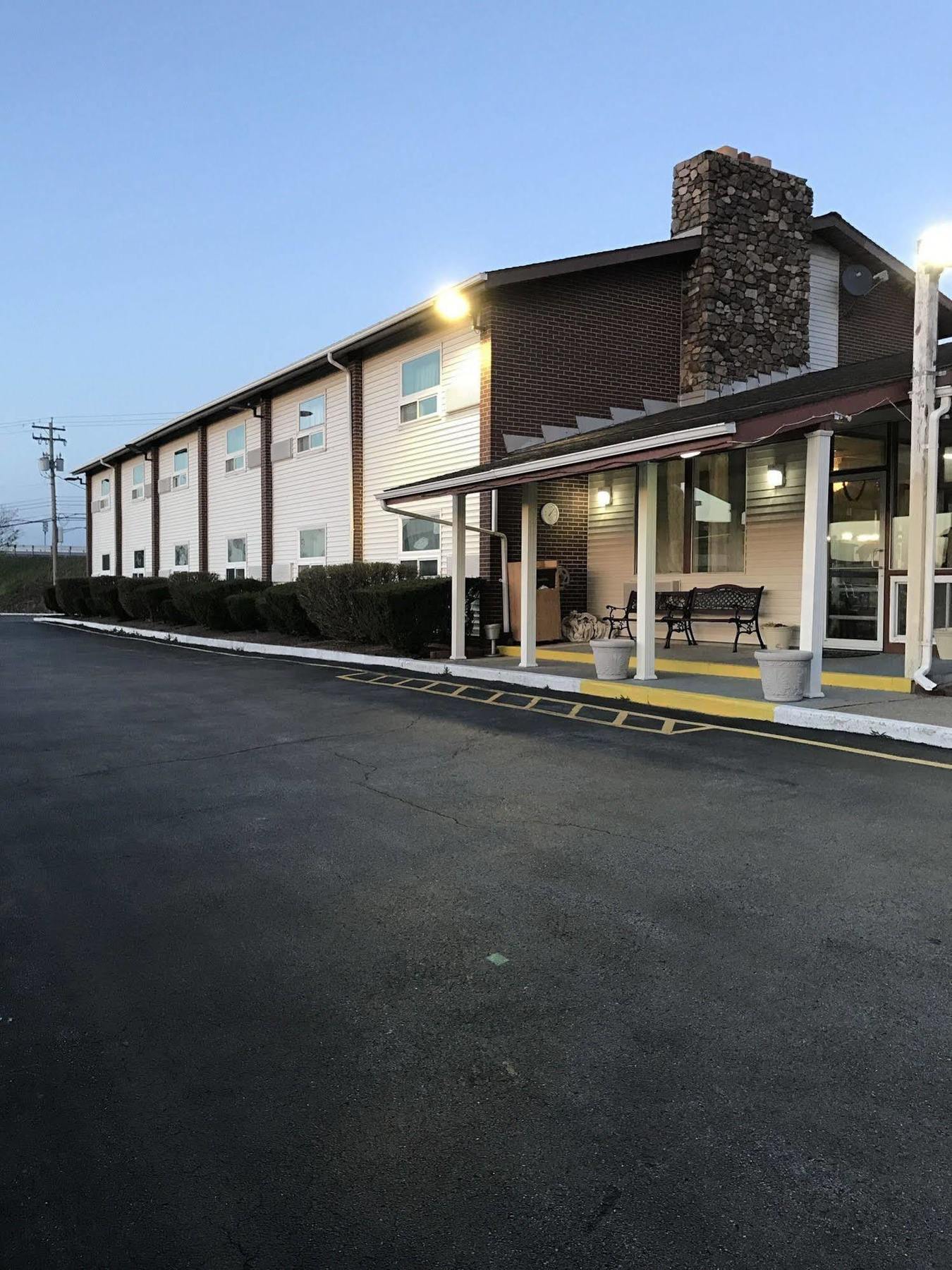 Budget Inn Batavia Dış mekan fotoğraf